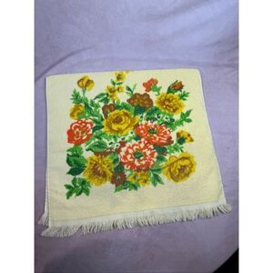Vintage Flower Power Bath Towel 1970s Yellow 21x40”